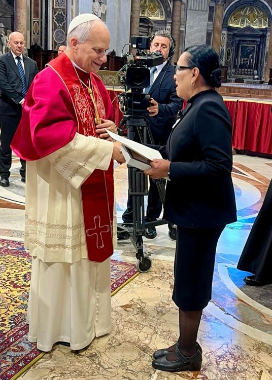 México fortalece vínculos con el Vaticano durante el inicio del pontificado de León XIV
