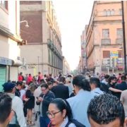 Sheinbaum defiende el diálogo institucional ante protestas de la CNTE en Palacio Nacional