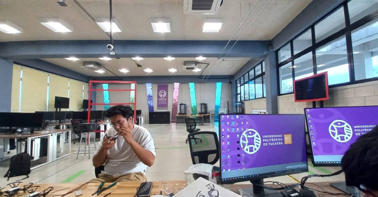 Yucatán participará en el Torneo Mexicano de Robótica con universitarios yucatecos