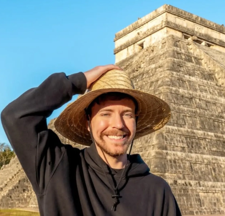 MrBeast visita sitios arqueológicos en México