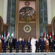 Líderes árabes piden alto al fuego en Gaza