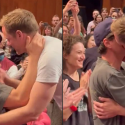 Alexander Skarsgård besa a Pedro Pascal