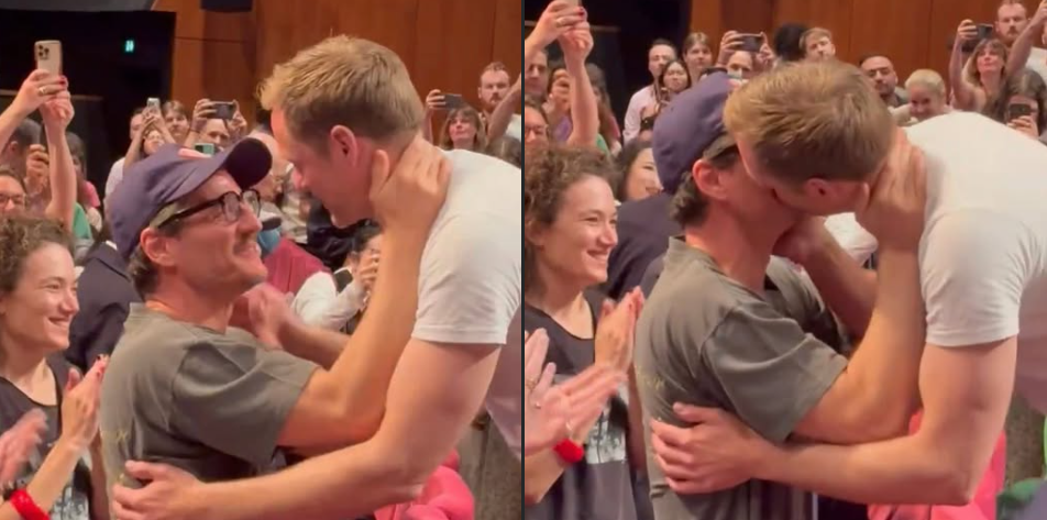 Alexander Skarsgård besa a Pedro Pascal