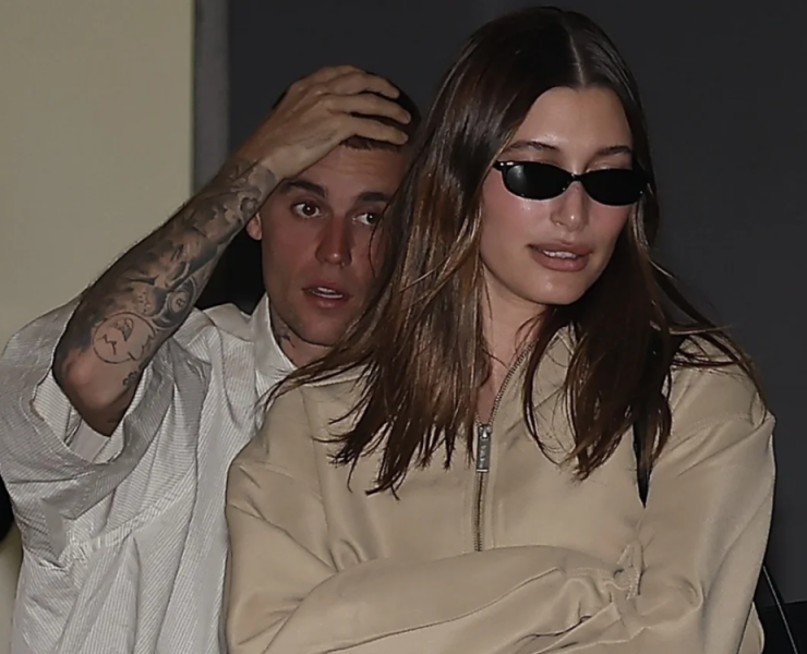 Hailey Bieber en la portada de Vogue