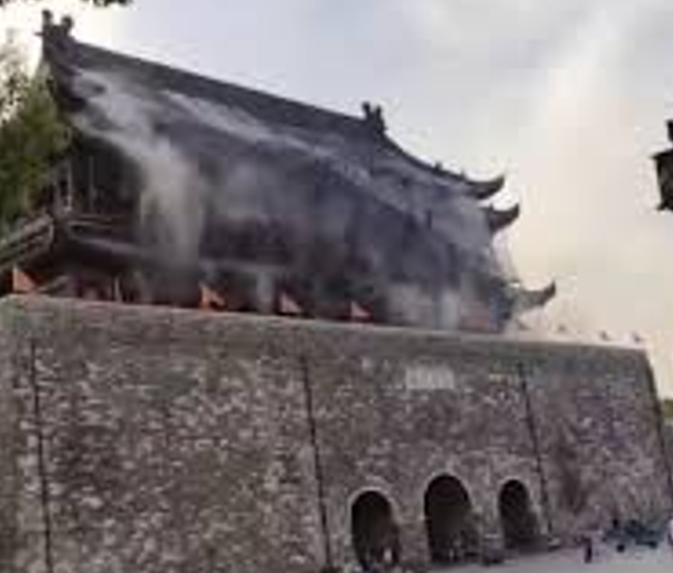 Se desploma el techo de la Torre del Tambor