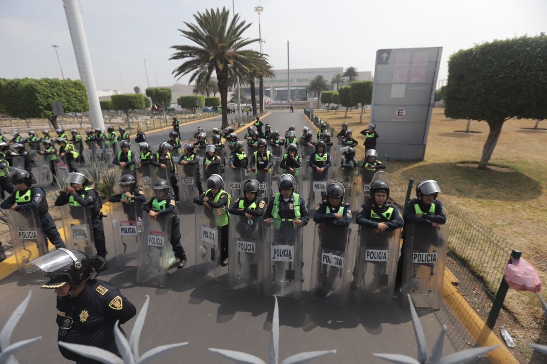 protestas en el AICM