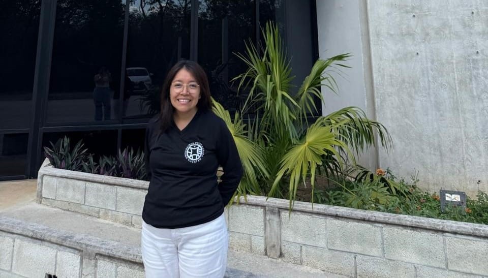 Yucatán avanza en estudios sobre IA: ¡Una joven talento brilla en el Congreso Mexicano!