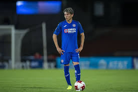 El exjugador de Cruz Azul, Alexis Gutiérrez, se une al América con la ilusión de ganarse un lugar titular en el Apertura 2025.