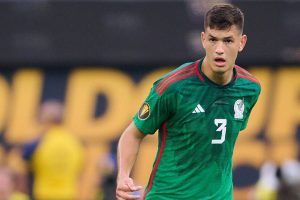 Con dos goles a balón parado, César Montes llegó a tres anotaciones en la presente Copa Oro, y es el máximo goleador de la Selección Mexicana.