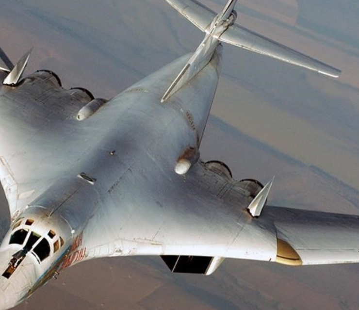 Ucrania destruye bombarderos rusos y deja a Putin sin respuesta inmediata