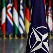 La OTAN dice que su presupuesto no alcanza frente a la presión de Rusia