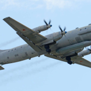 ¡Rusia espía a Ucrania! Usa un antiguo Avión de la Guerra Fría en acción