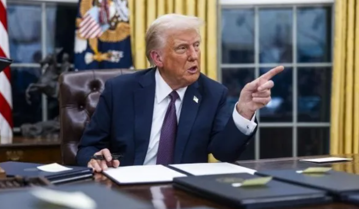 Donald Trump elimina directriz de Biden que promovía el aborto seguro