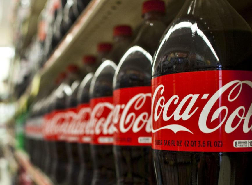 Botella de Coca-Cola valuada en miles de pesos, un tesoro de colección