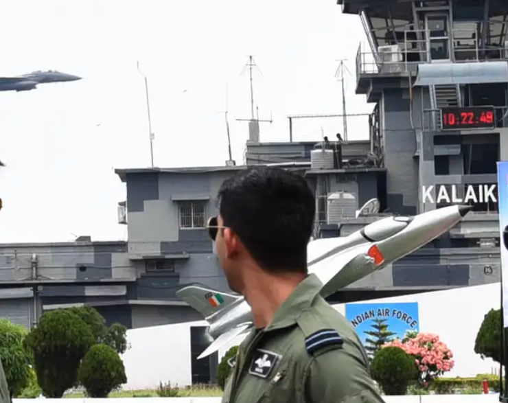 El ejército de la India en problemas por retraso en la entrega de proyectos