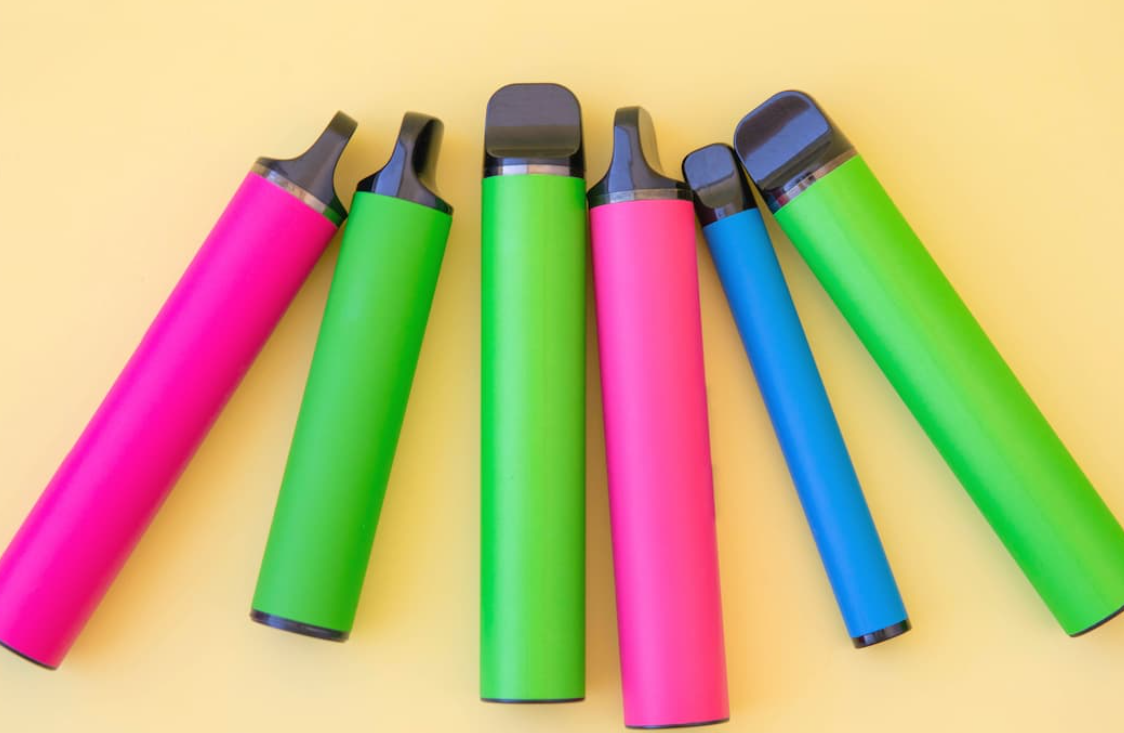 ¿Por qué los 'vapes' se prohíben en Reino Unido?