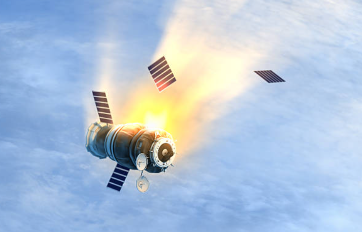 Satélites de Elon Musk caen del espacio por que no están soportando la fuerza solar