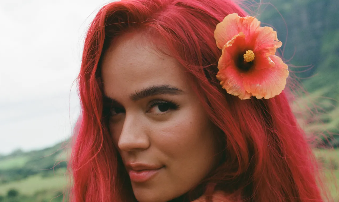 Karol G revela nuevo álbum, Tropicoqueta viene con fuerza
