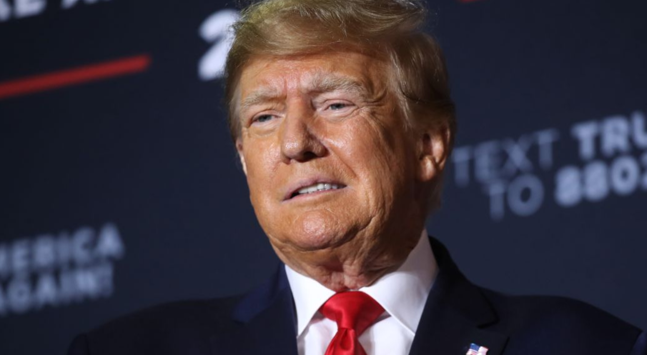 Trump frena redadas contra migrantes en la industria agrícola y la hostelería
