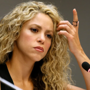 Shakira cancela conciertos en EU por problemas en el escenario