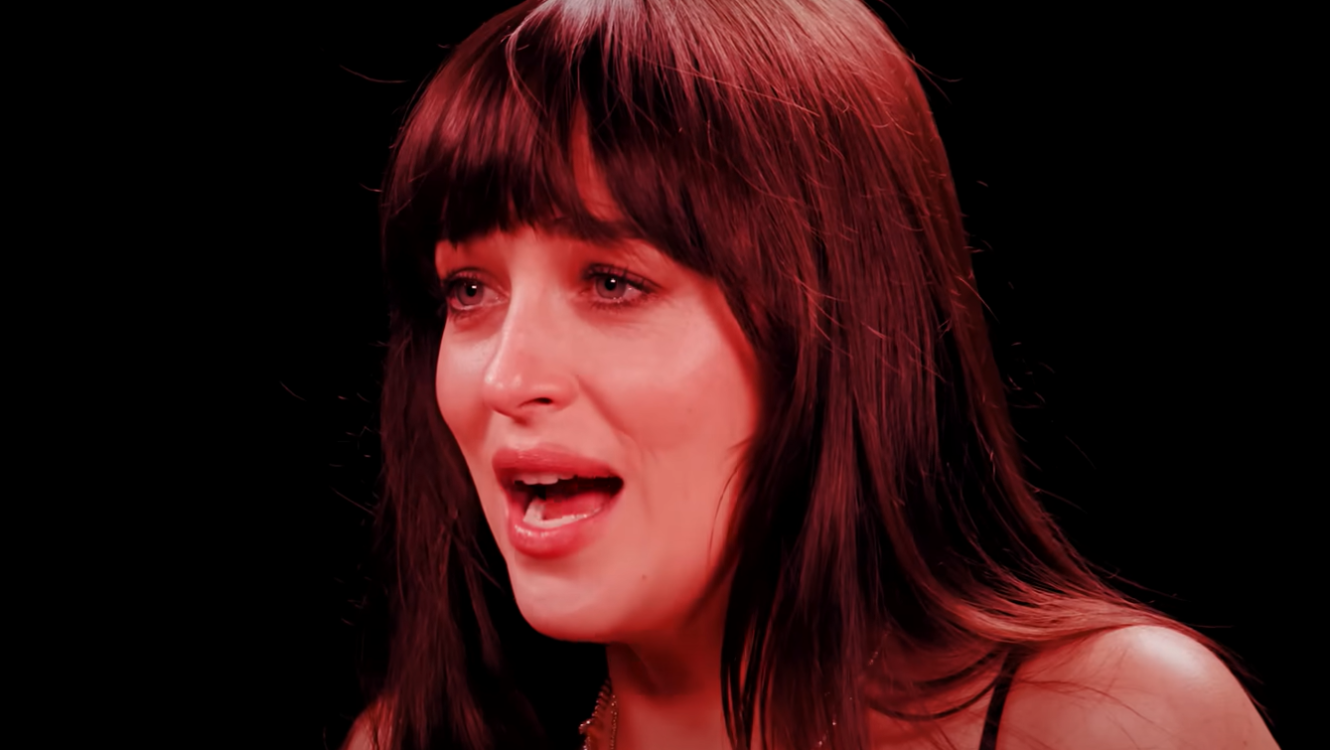 Dakota Johnson critica a Hollywood y dice que todo es un desastre