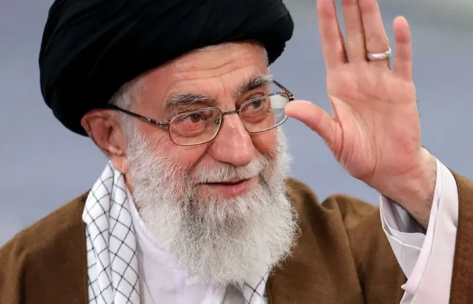 Líder de Irán amenaza a Israel con destruir todo