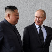 Rusia recibe trabajadores norcoreanos para reconstruir varias partes del país