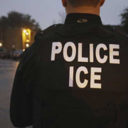 Arrestan a miembros de 'ICE' durante un operativo anti migración