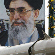 Irán dice que acabará la guerra que empezó Estados Unidos