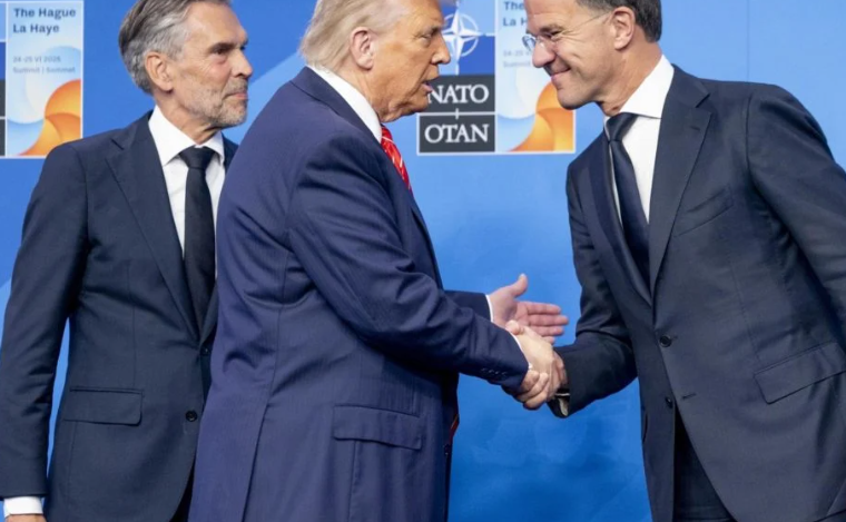 Trump elogiado como 'papito' Cumbre OTAN desata sorpresa