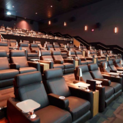 Demandan a un cine por mostrar un tráiler de una película de terror