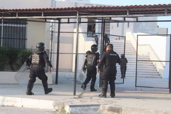 Trasladan a 11 internos del penal de Carmen al Cereso de Kobén