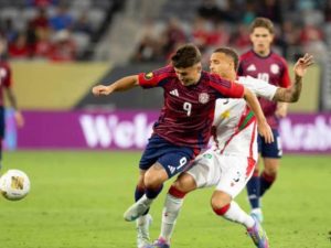 La selección de Costa Rica, quedó en primer lugar del Grupo A, por diferencia de goles.