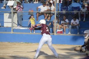 Las jugadoras de Yucatán debutan en el campo de la Miguel Alemán, donde arrancó el Softbol femenil en la Olimpiada Nacional CONADE 2025, con grandes expectativas y pasión deportiva.