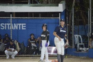 Jugadoras de Tabasco en su debut en la Olimpiada Nacional CONADE, donde Tabasco inició con dura derrota en el Softbol ante Guerrero.