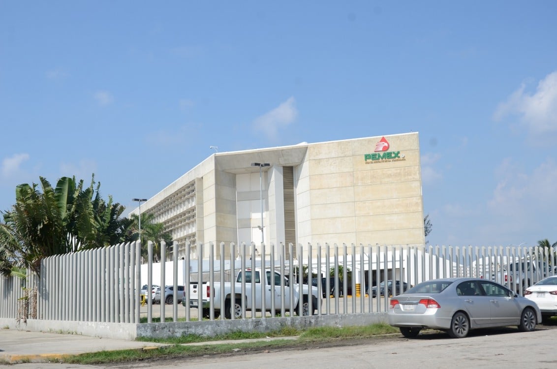 Empresarios esperan pago de Pemex en el mes julio