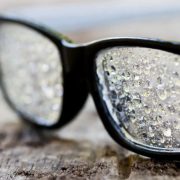 Científicos crean lentes con gotas de agua. Estos lentes a base de agua prometen innovar todo