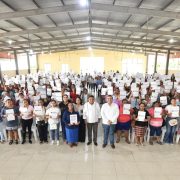 En Jalapa entregan tandas a mujeres emprendedoras