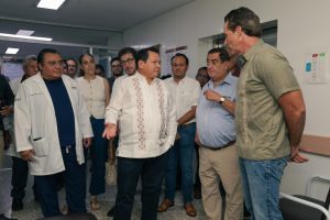Empresarios yucatecos se sumaron al esfuerzo solidario con la donación de sillas cama que dignifican espacios en el Hospital O’Horán.