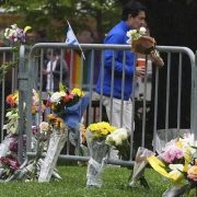 Familia del presunto agresor de Colorado es detenida