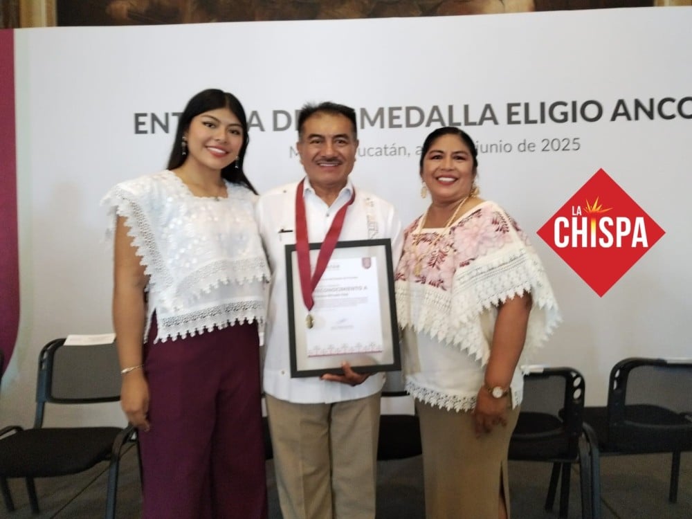 ¡Orgullo Maya! Fidencio Briceño Chel recibe la Medalla Eligio Ancona 2025