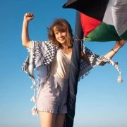 Greta Thunberg navega hacia Gaza en la Flotilla de la Libertad