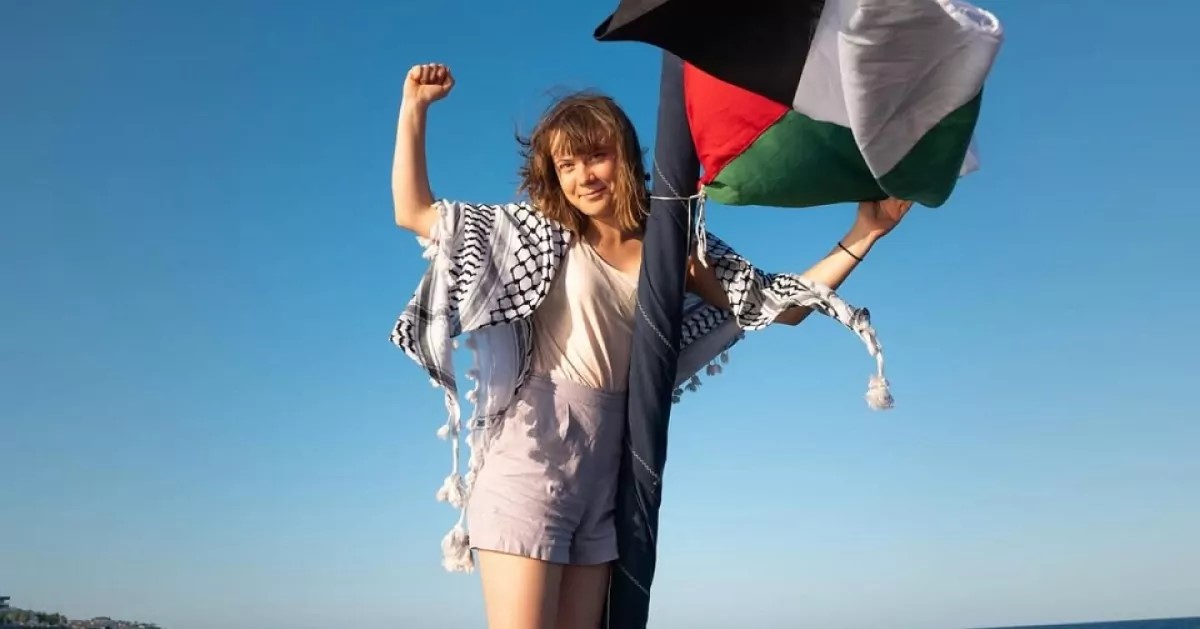 Greta Thunberg navega hacia Gaza en la Flotilla de la Libertad