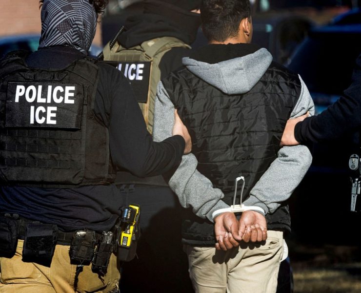 ICE ampliará operativos de deportación en ciudades demócratas