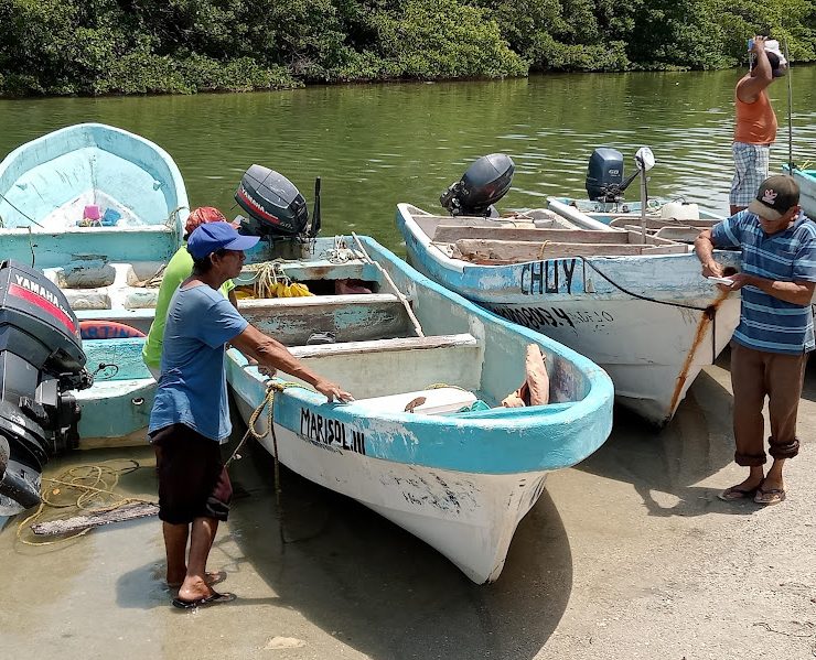 Pescadores denuncian robo de motores fuera de borda