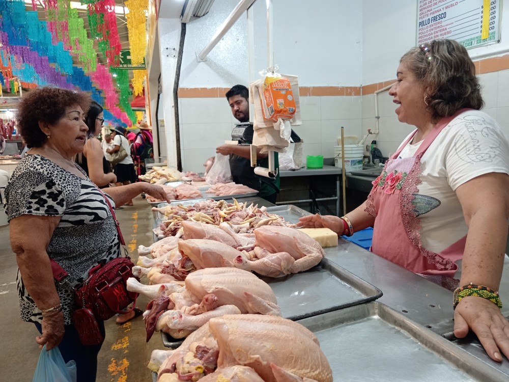 Expendedores de pollos esperan un repunte en sus ventas
