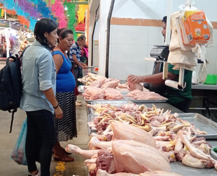 Expendedores de pollos esperan un repunte en sus ventas