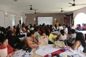 Autoridades de Morena Yucatán y ponentes expertas encabezaron el taller para impulsar la igualdad sustantiva y cerrar brechas de desigualdad en el estado.