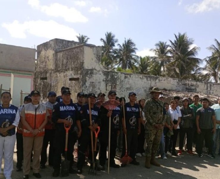 La Marina se suma a la Campaña Nacional de Limpieza de Playas