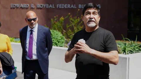 Líder sindical David Huerta liberado tras protesta en Los Ángeles